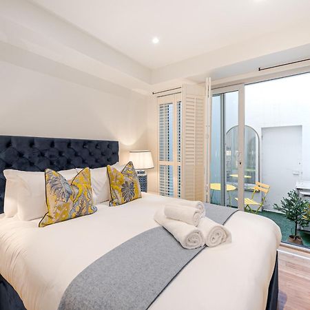 Modern 2Bd Hideaway In Belgravia With Private Patio 10 Mins Walk To Harrods Londyn Zewnętrze zdjęcie