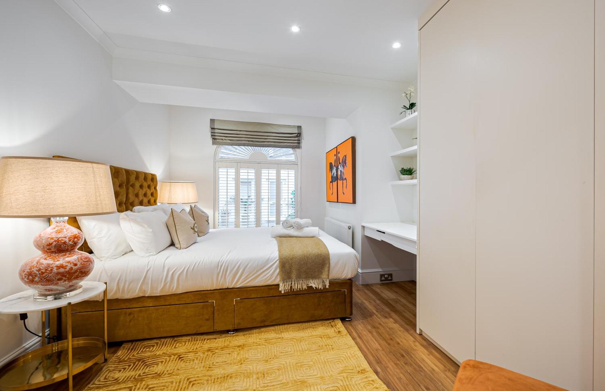 Apartament Chic Belgravia Hideaway With Private Patio 10 Mins To Harrods Londyn Zewnętrze zdjęcie